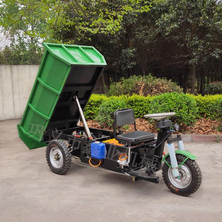 礦用電動(dòng)翻斗車(chē),造型美觀設(shè)計(jì)精巧,性能優(yōu)良